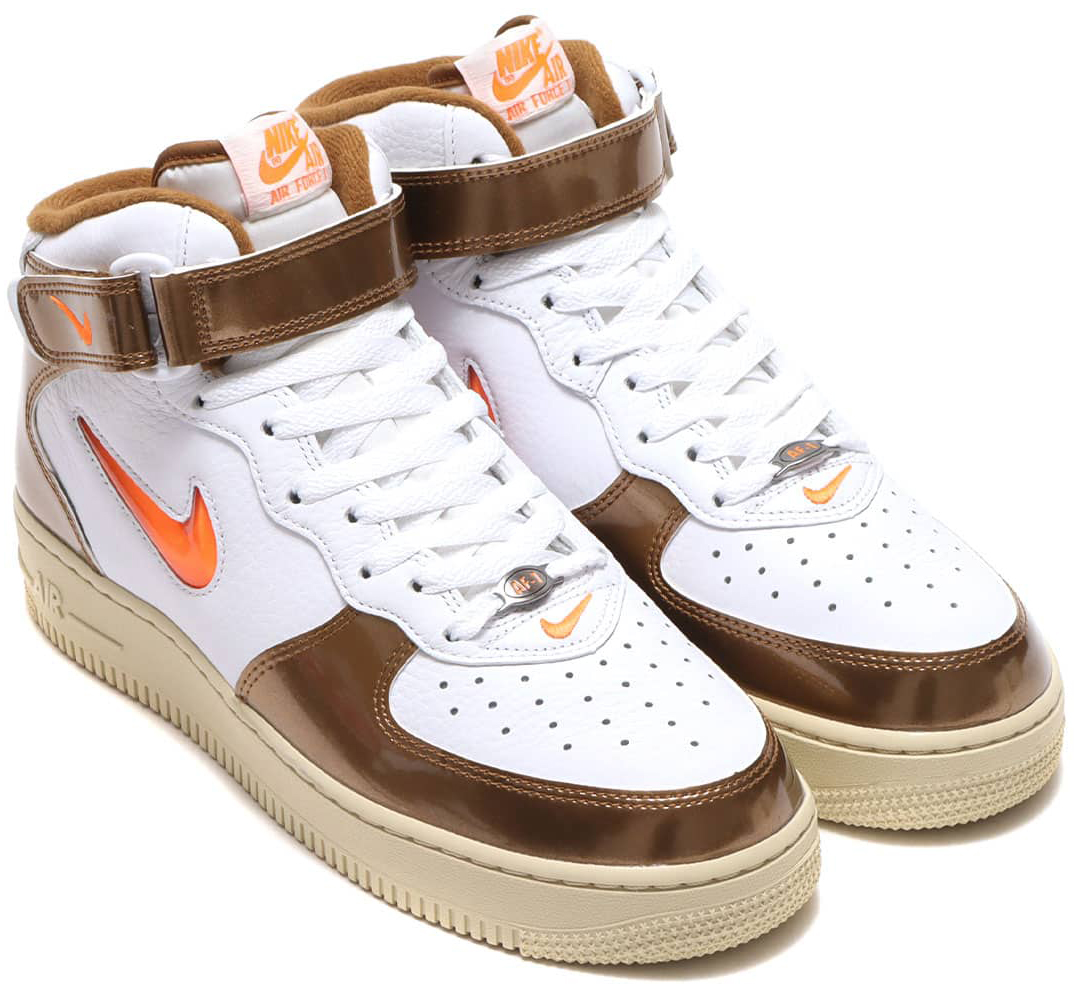 [ナイキ] エアフォース 1 ミッド QS [AIR FORCE 1 MID QS] ホワイト/エールブラウン/ビーチ/トータル