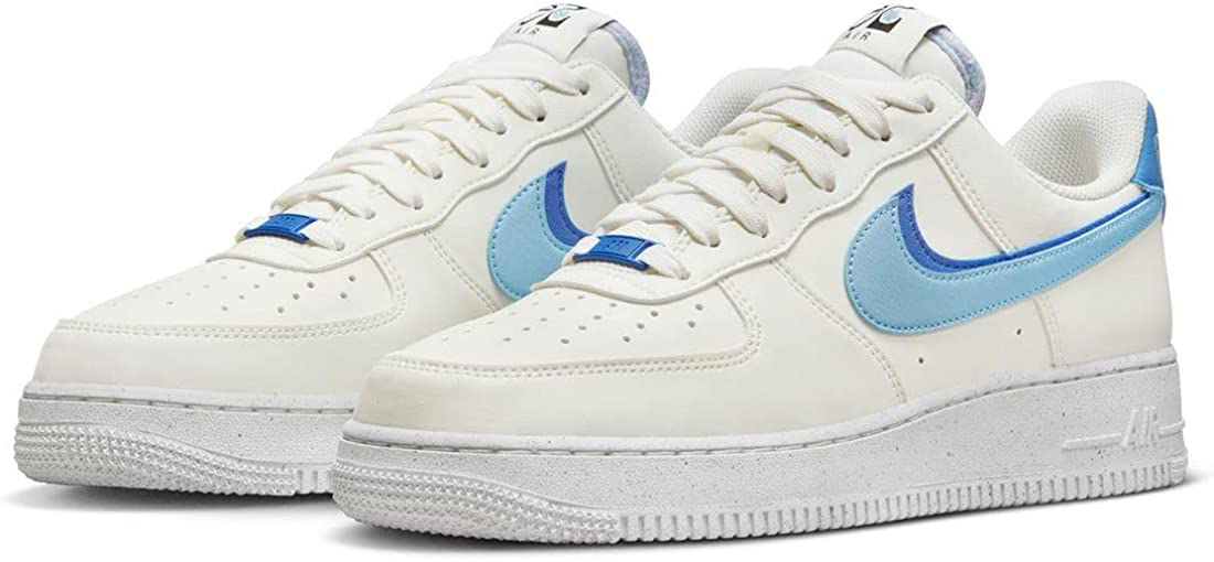 [ナイキ]エア フォース 1 '07 LV8 nike AIR FORCE 1 '07 LV8 DO9786-100【カラー】セイル/ライトブルー/ブルー【状態】 正規品、新品、未