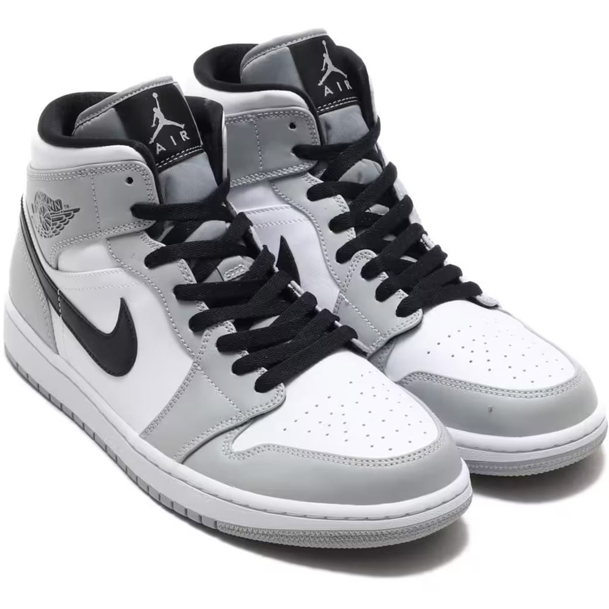 [ナイキ] エア ジョーダン 1 MID [AIR JORDAN 1 MID] ライトスモークグレー/ホワイト/ブラック 554